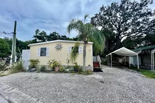 1216 Liveoak Pkwy, Tarpon Springs, FL 34689 - Photo 1