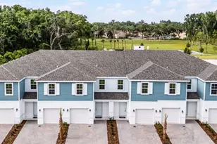 698 Florida Elm Ct, Deland, FL 32720 - Photo 1