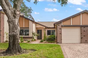 7536 Heather Walk Dr, Weeki Wachee, FL 34613 - Photo 1