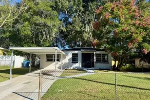 21493 Campbell Dr, Brooksville, FL 34601 - Photo 1