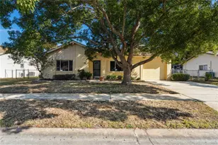 12906 Sandburst Ln, Hudson, FL 34667 - Photo 1