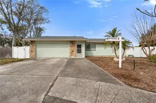 60 Durham Ct, Palm Harbor, FL 34683 - Photo 1