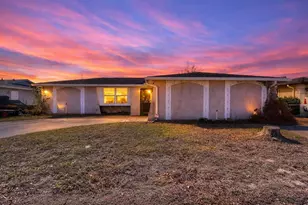 5606 Belleza Dr, Holiday, FL 34690 - Photo 1