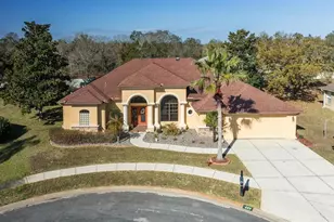 427 Archway Dr, Spring Hill, FL 34608 - Photo 1