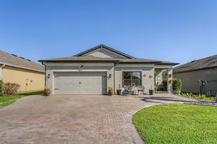 30959 Parrot Reef Ct, Wesley Chapel, FL 33545 - Photo 1
