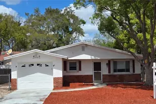 1016 Windsor Hill Way, Tarpon Springs, FL 34689 - Photo 1