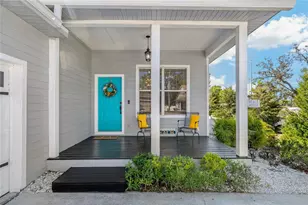 513 Meres Blvd, Tarpon Springs, FL 34689 - Photo 1