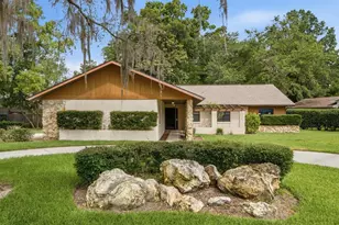 4 Redbay Ct E, Homosassa, FL 34446 - Photo 1