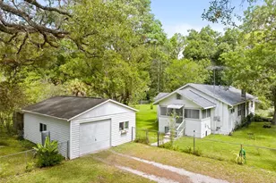 8511 Hillcrest Dr, Brooksville, FL 34601 - Photo 1