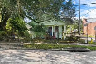 915 E Sitka St, Tampa, FL 33604 - Photo 1