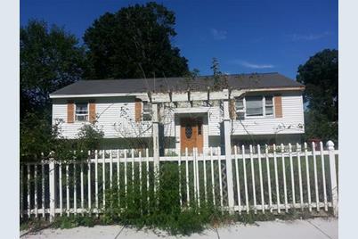 33 Newhall St - Photo 1