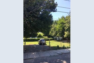 101 Springvale Ave - Photo 1