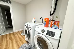 7 Grant St, Boston, MA 02125 - Photo 10