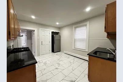 22 Howell St #2, Boston, MA 02125 - Photo 2