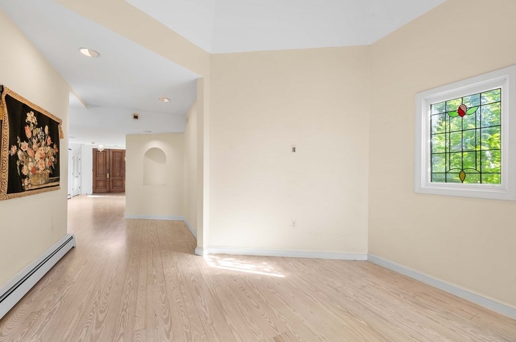 2 Foster St, Marblehead MA  01945-3645 exterior