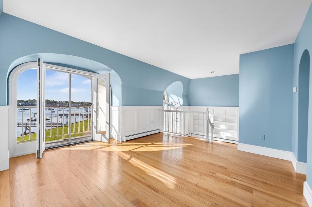 2 Foster St, Marblehead MA  01945-3645 exterior