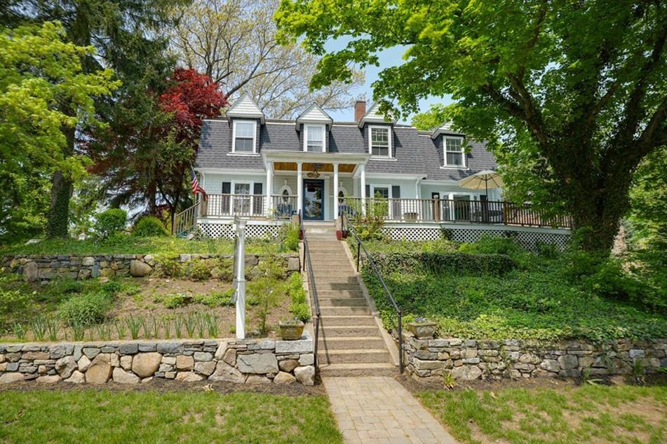 17 Park Rd, Franklin, MA 02038 MLS 73110009 Coldwell Banker