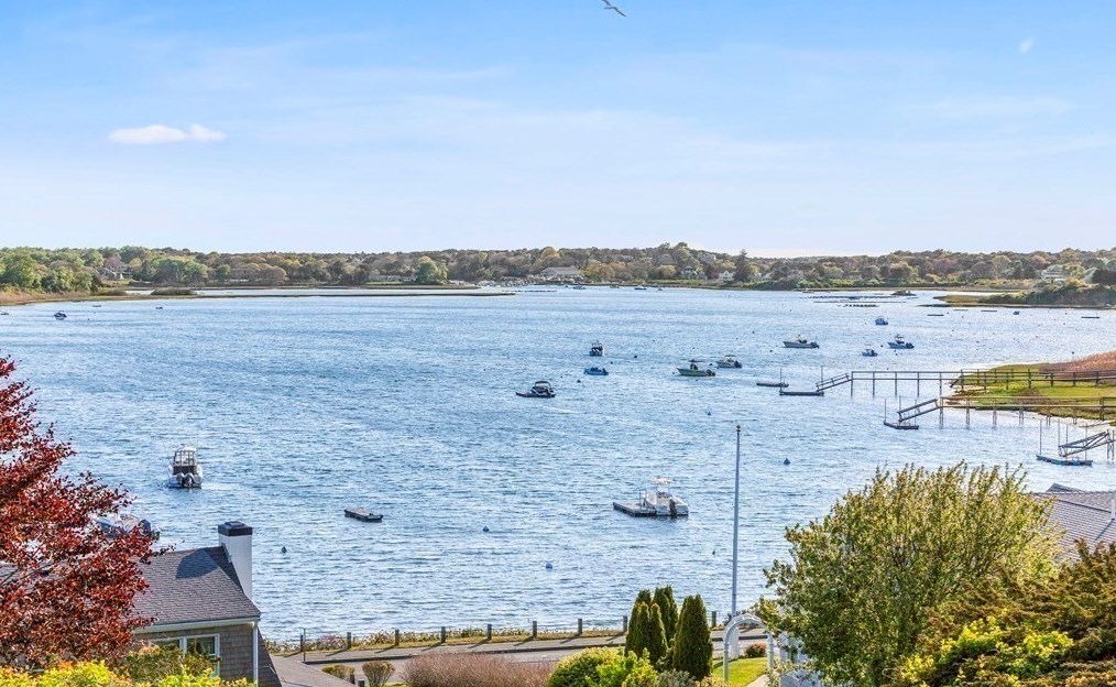 178 Queen Anne Rd, Chatham MA 02633-1841 exterior