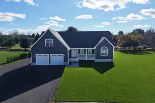 14 Westview Dr, Dartmouth, MA 02747 - Photo 1