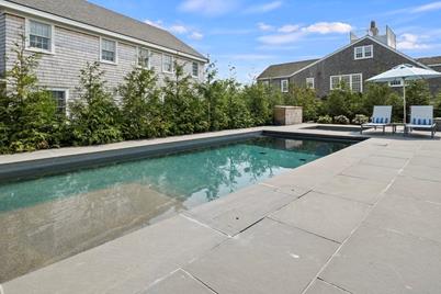 71 Cliff Road, Nantucket, MA 02554 - Photo 18