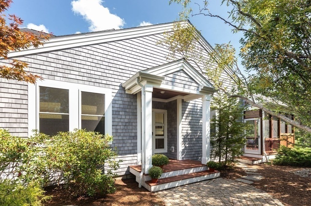 35 Pelham Walk, Plymouth MA  02360-8278 exterior