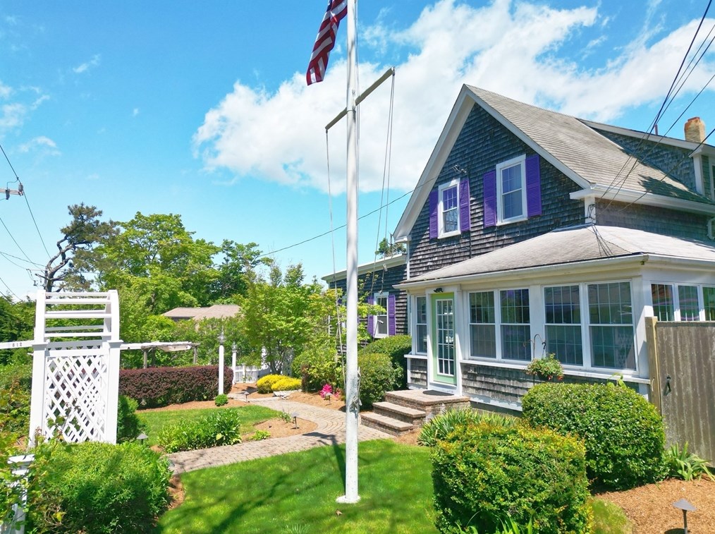 812 Main St, Chatham, MA 02633