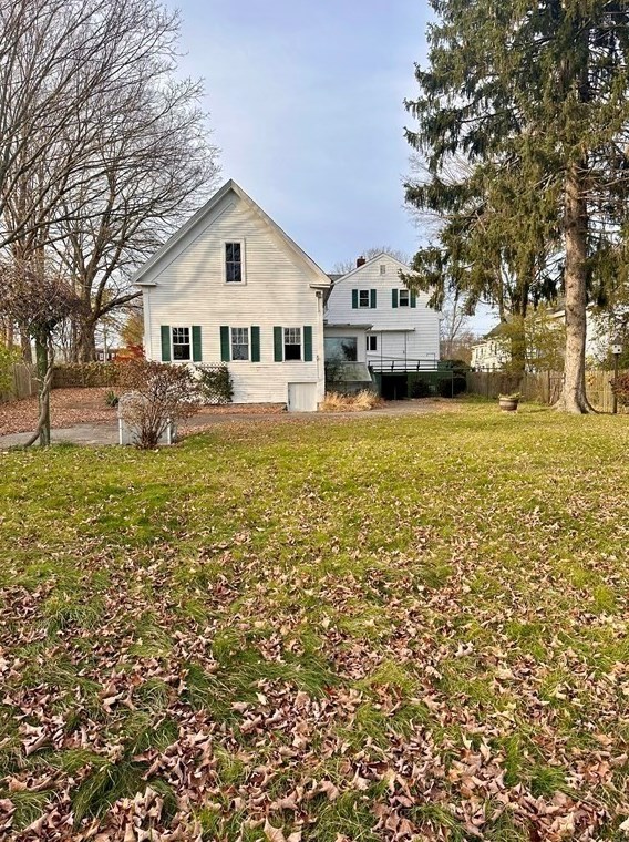 27 Vernon St, Rockland MA  02370-1903 exterior