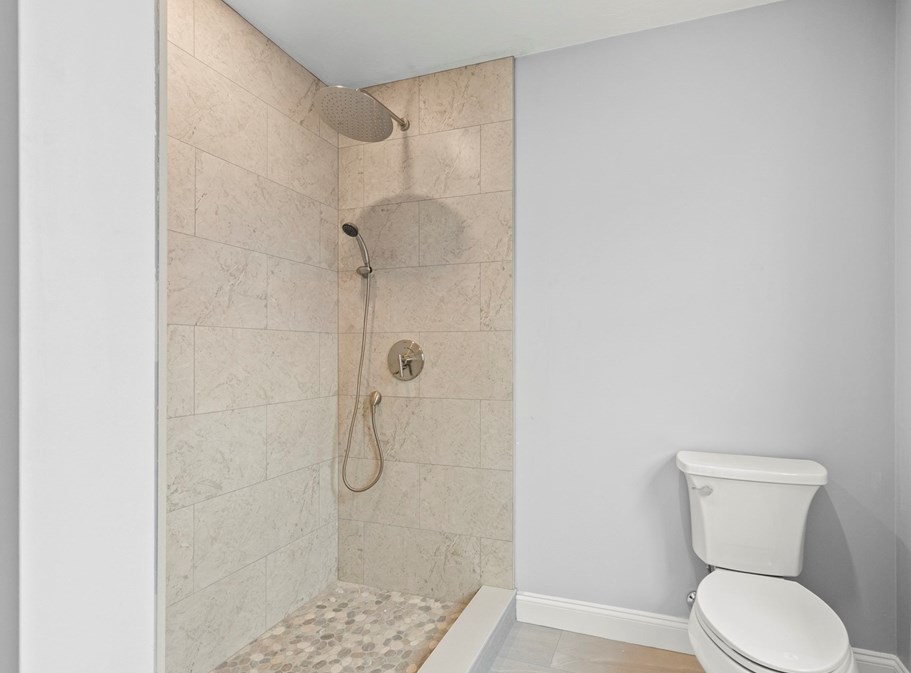 148 Oak Hl Ave, Seekonk MA 02771-2221 exterior