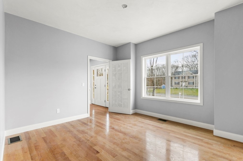 148 Oak Hl Ave, Seekonk MA 02771-2221 exterior