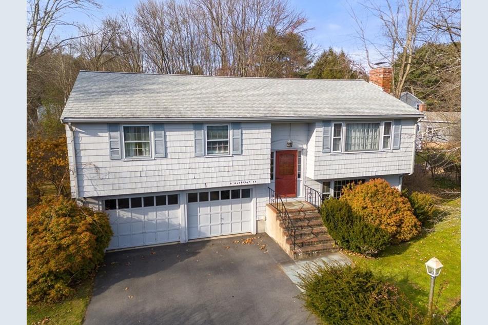 4 Bayberry Rd, Medfield, MA 02052 MLS 73184168 Coldwell Banker