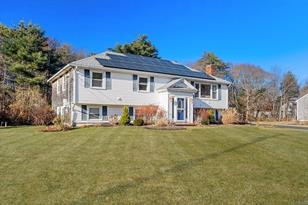 7 Kings Landing Way, Hanson, MA 02341