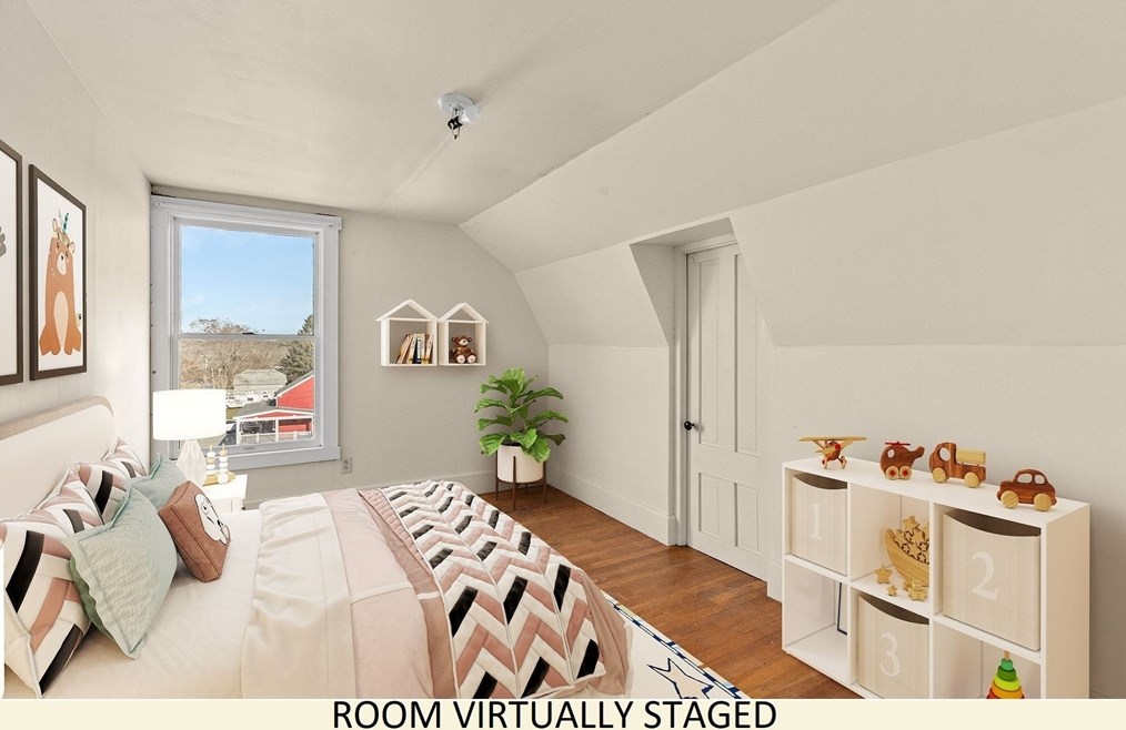 312 Main St, New Bedford MA 02743-1533 exterior