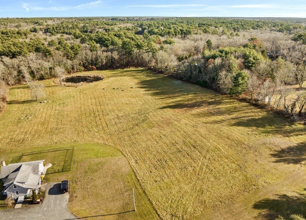 312 Main St, New Bedford MA 02743-1533 exterior