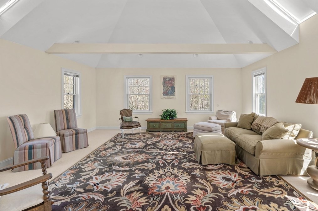 37 Keel Way, Mashpee MA 02649-4011 exterior