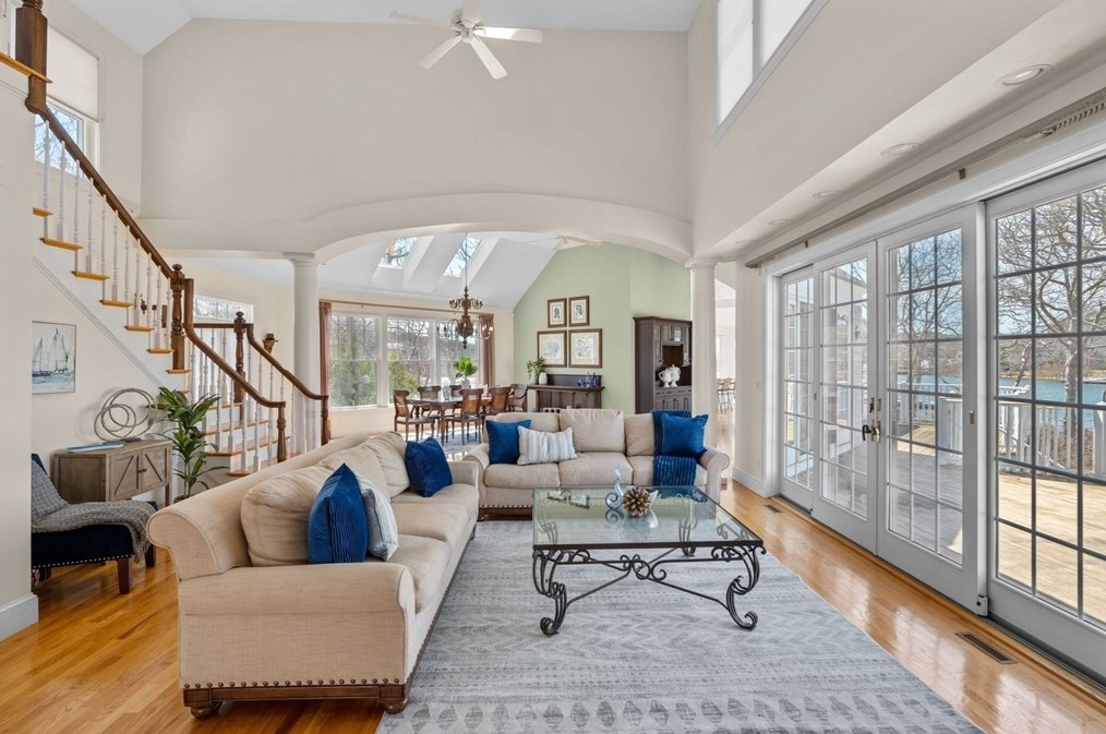 37 Keel Way, Mashpee MA 02649-4011 exterior