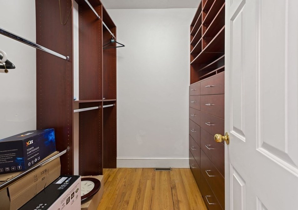 37 Keel Way, Mashpee MA 02649-4011 exterior