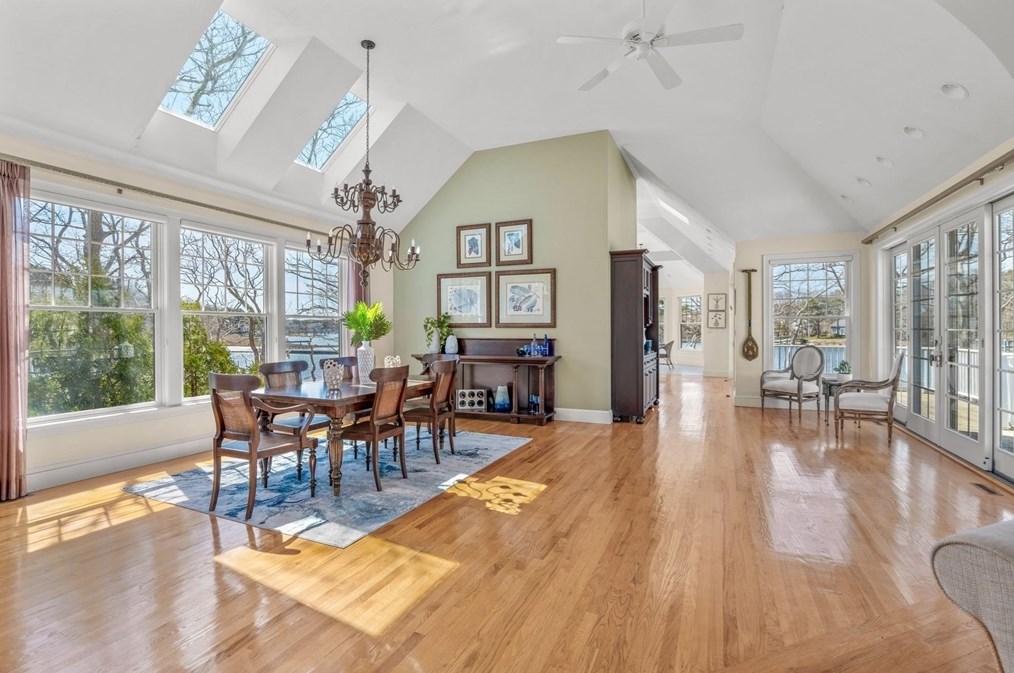 37 Keel Way, Mashpee MA 02649-4011 exterior