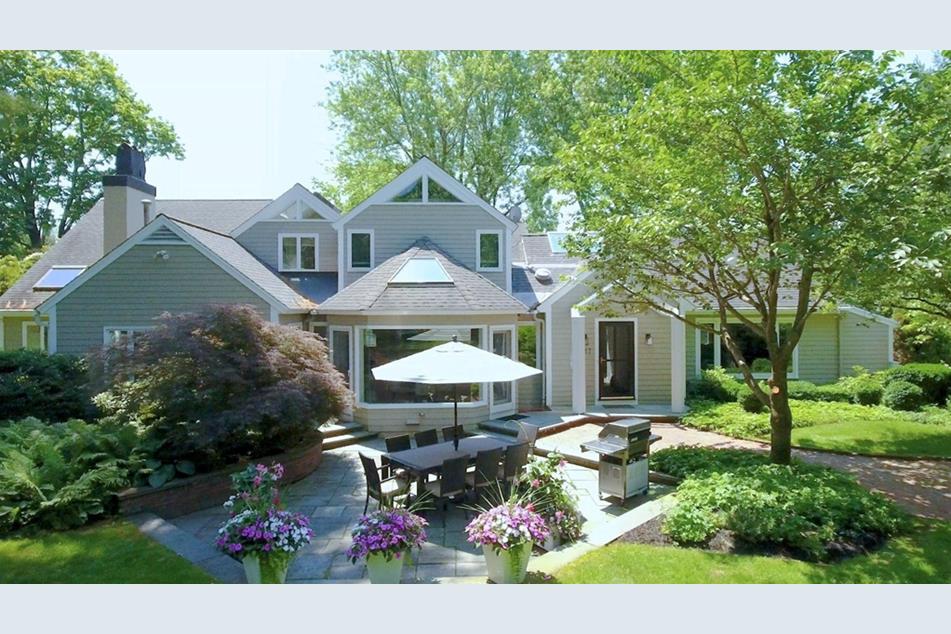 17 Cushing St, Hingham, MA 02043 MLS 73191423 Coldwell Banker