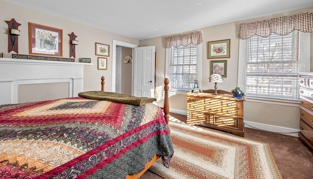 16 Boston Rd, Sutton MA 01590-2408 exterior