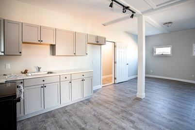 1429 S Main St, Fall River, MA 02724 - Photo 16