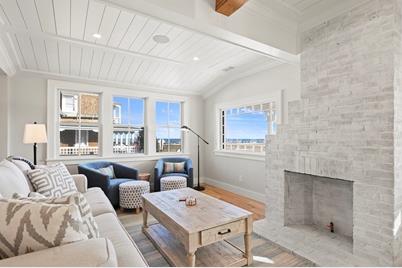 9 Tuckernuck Ave, Oak Bluffs, MA 02557 - Photo 4