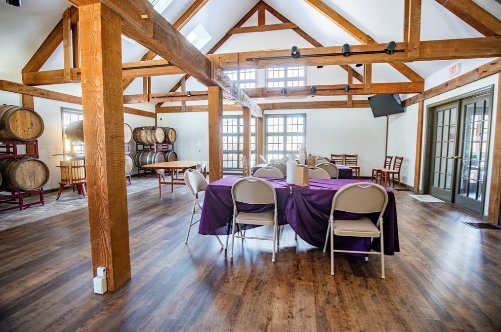 296 Main St, Sheffield MA 01257-9696 exterior