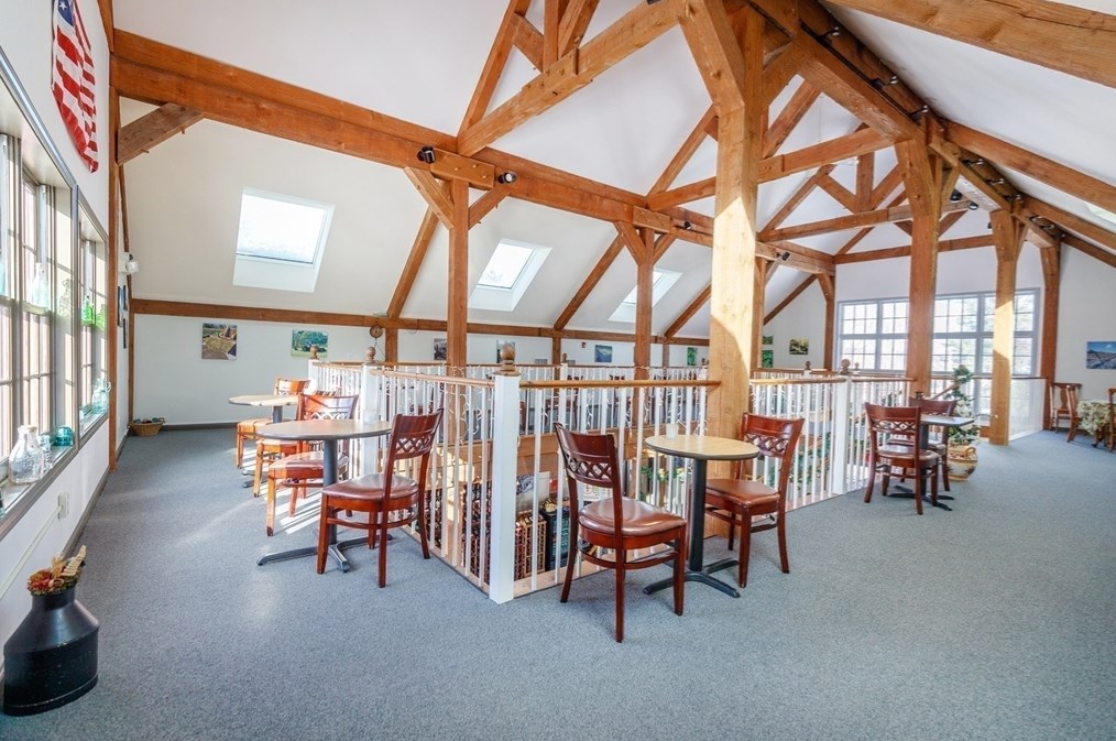 296 Main St, Sheffield MA 01257-9696 exterior