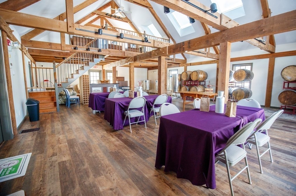 296 Main St, Sheffield MA 01257-9696 exterior