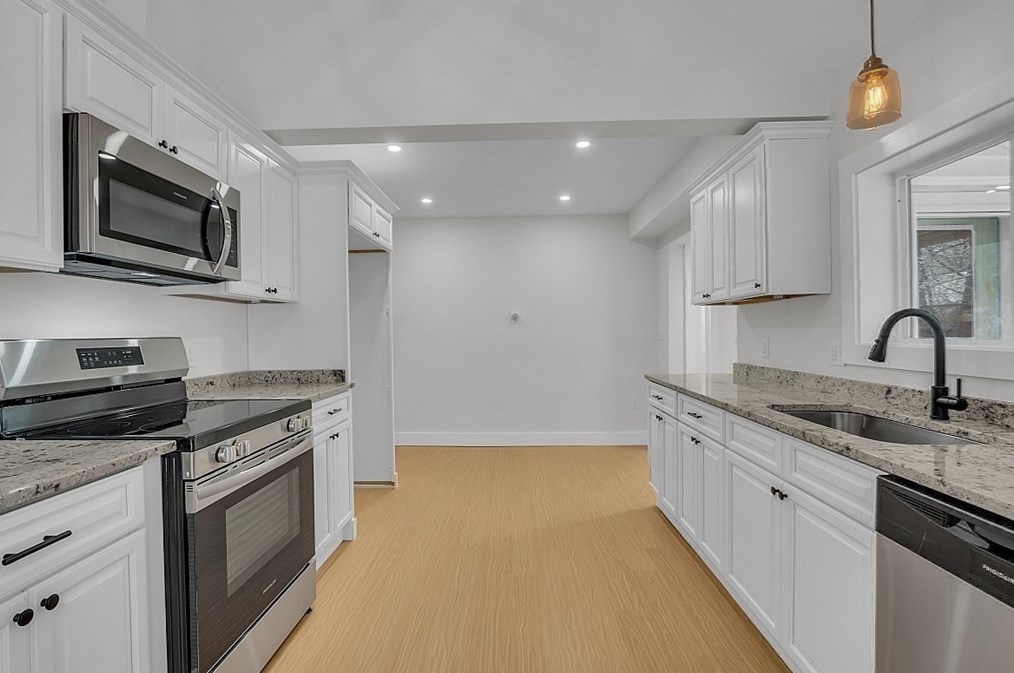 724 Silver Lk St, Royalston MA 01331-1617 exterior