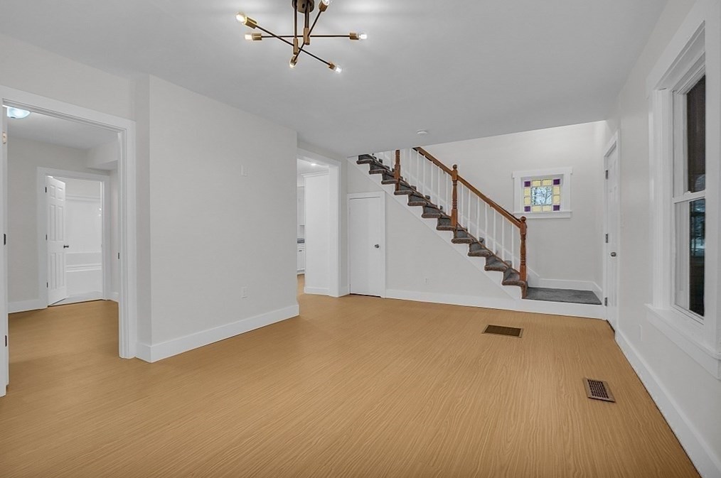 724 Silver Lk St, Royalston MA 01331-1617 exterior