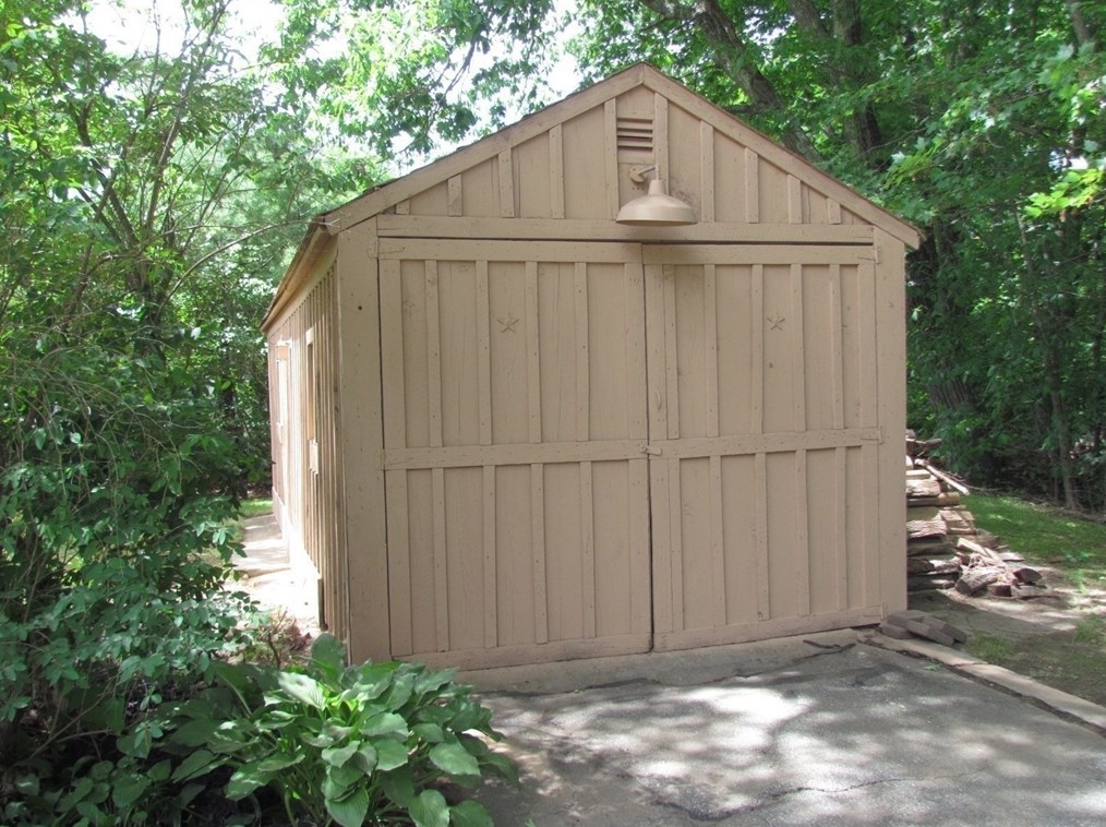 724 Silver Lk St, Royalston MA 01331-1617 exterior