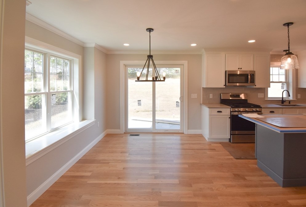 94 Herring Pond Rd, Plymouth MA 02360-1954 exterior