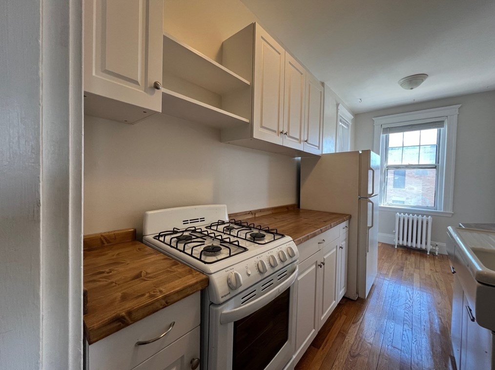 1 Crawford St #12, Cambridge, MA 02139