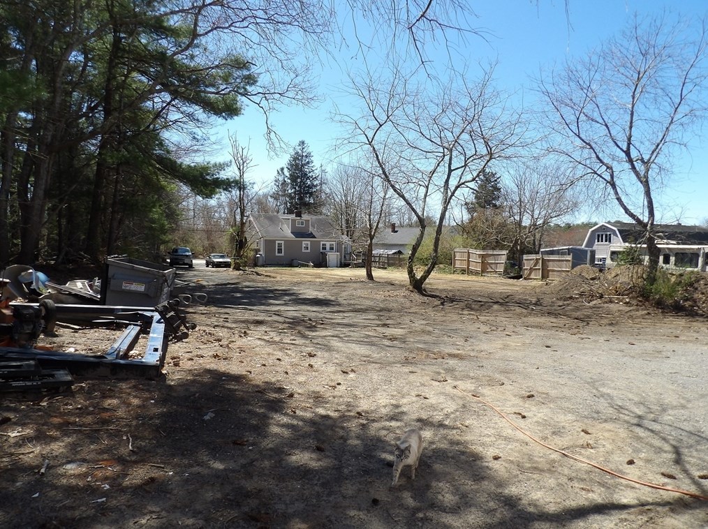 2620 Cranberry Hwy, Wareham MA 02571-1005 exterior